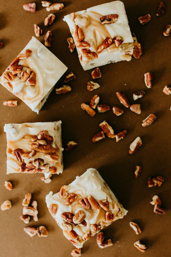 chewy praline fudge with nuts and caramel in it