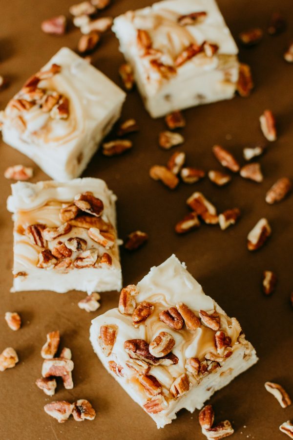chewy praline with nuts and caramel in it